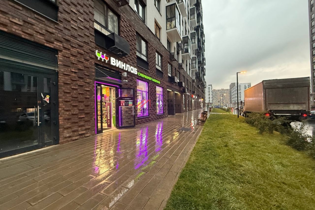 Продажа торгового помещения в ЖК "Пригороде лесное"