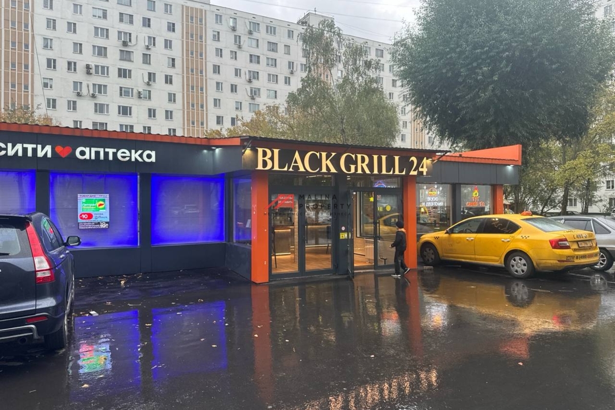 Продажа торгового здания с арендаторами 