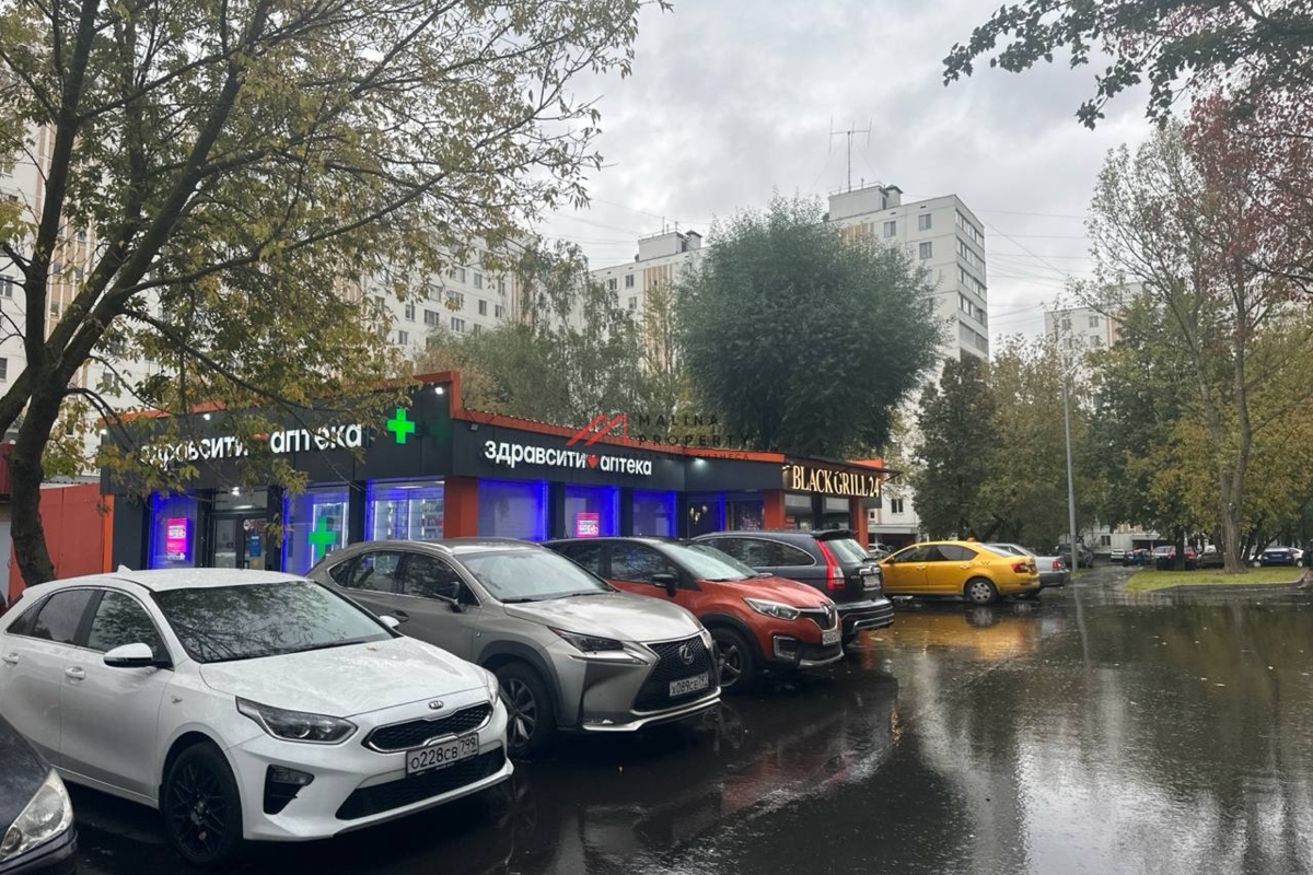 Продажа торгового здания с арендаторами 