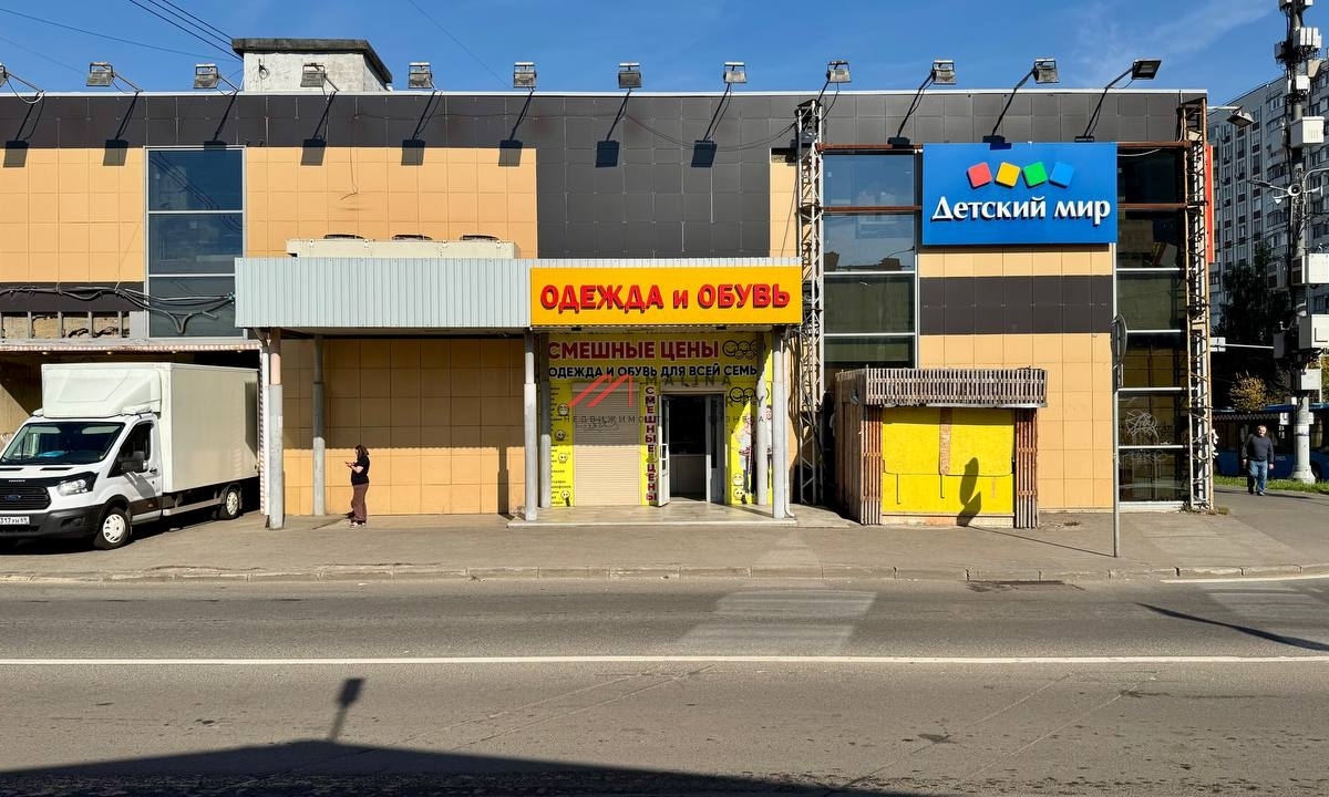 Продажа помещения с арендатором "Детский мир" 