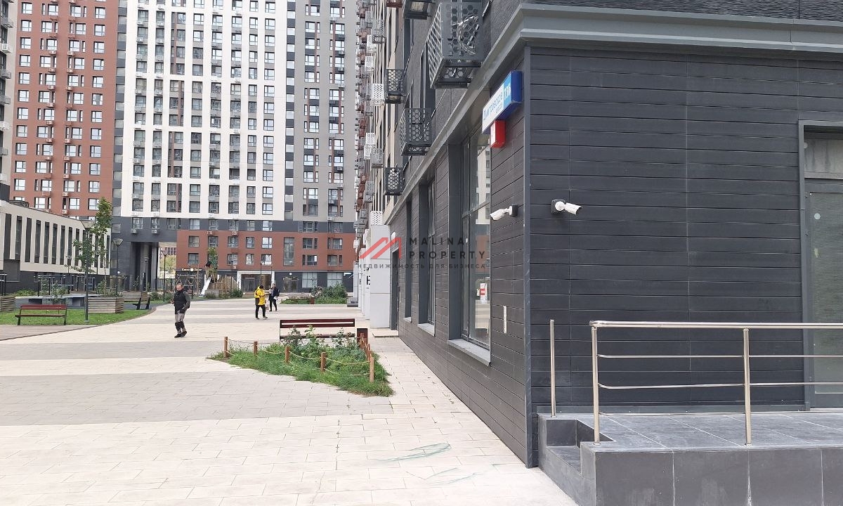 Продажа торгового помещения в жилом комплексе Тринити