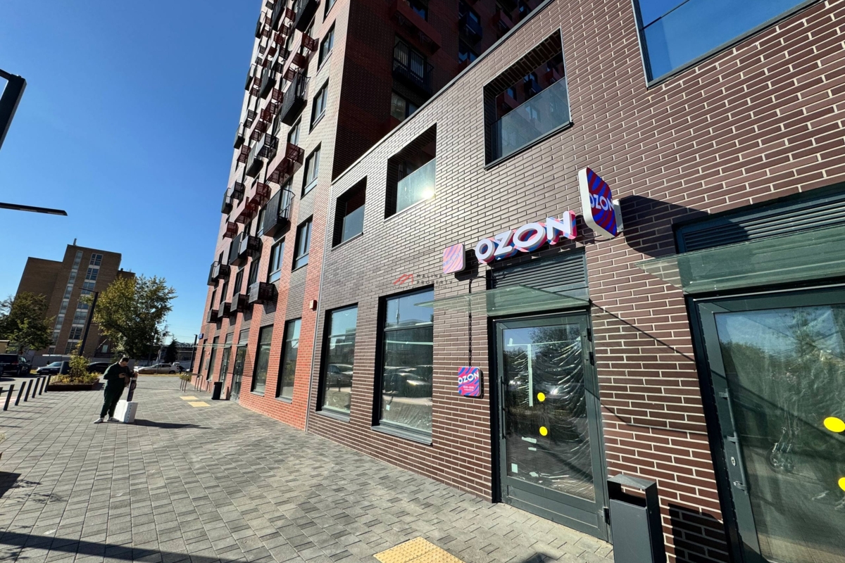 Помещение у метро  в  ЖК 1-й Дубровский с арендатором Ozon и Wildberries