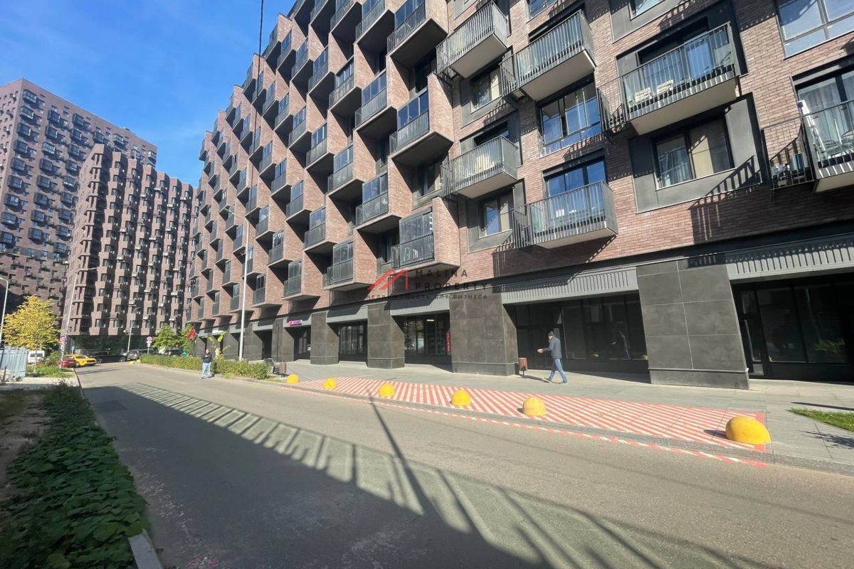 Продажа помещения на Филях с "Магнитом"