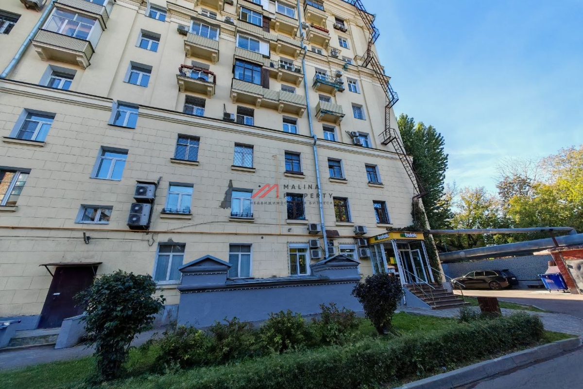 Продажа торгового помещения на Бережковской набережной