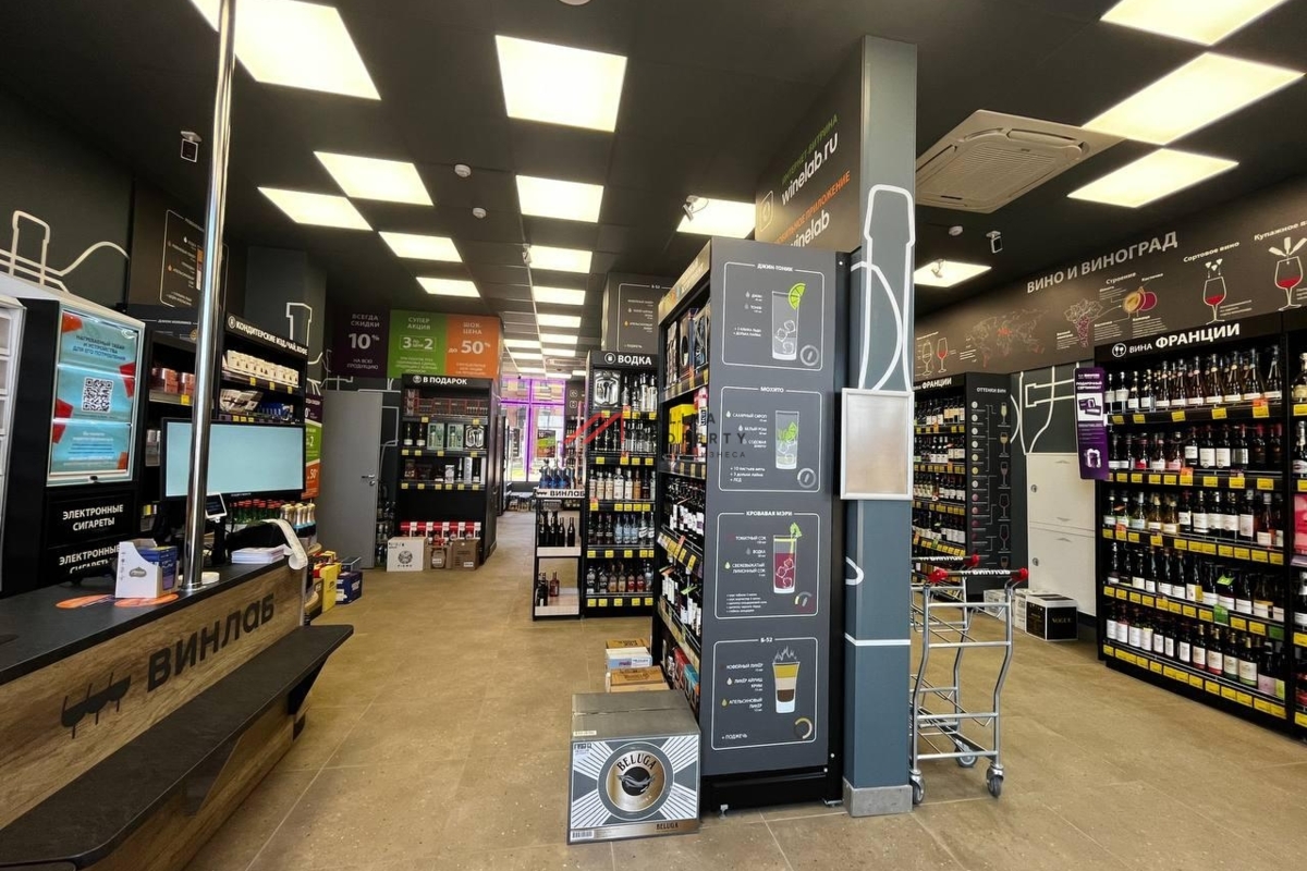 Продажа помещения с магазином Винлаб в ЖК "Остафьево" 