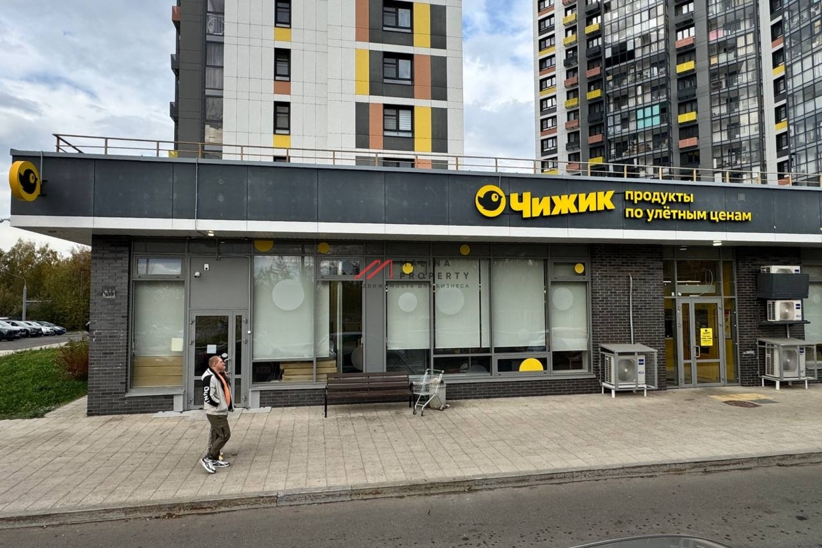 Продажа торгового помещения с сетевыми супермаркетами 