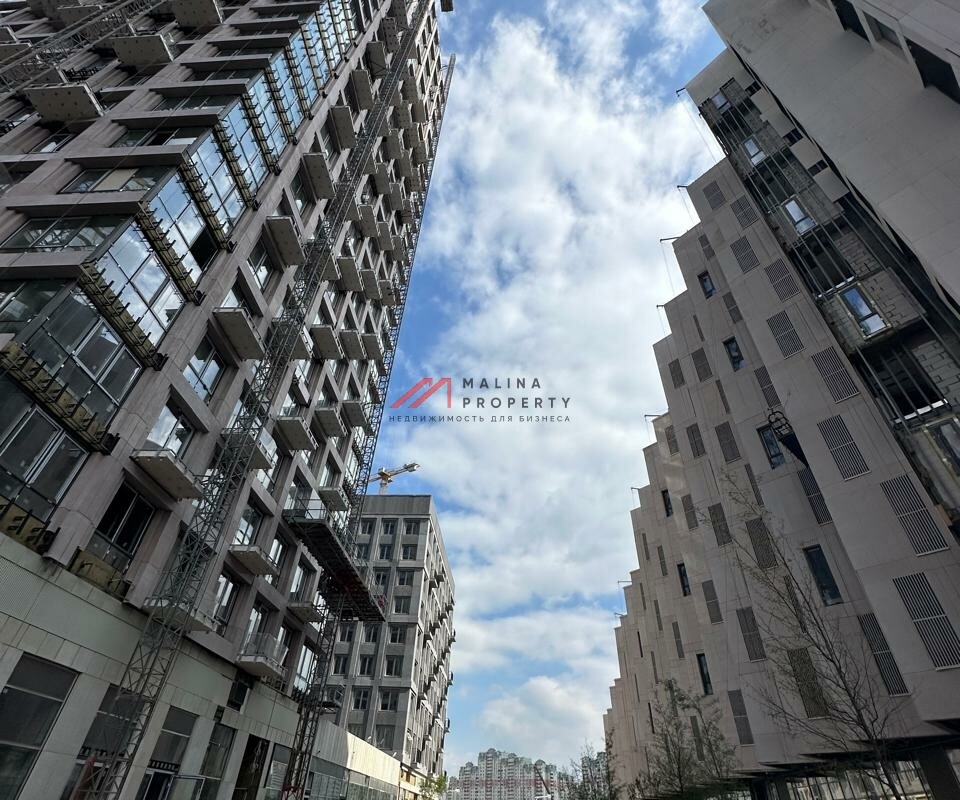 Продажа помещения рядом с супермаркетом в ЖК "Shagal"