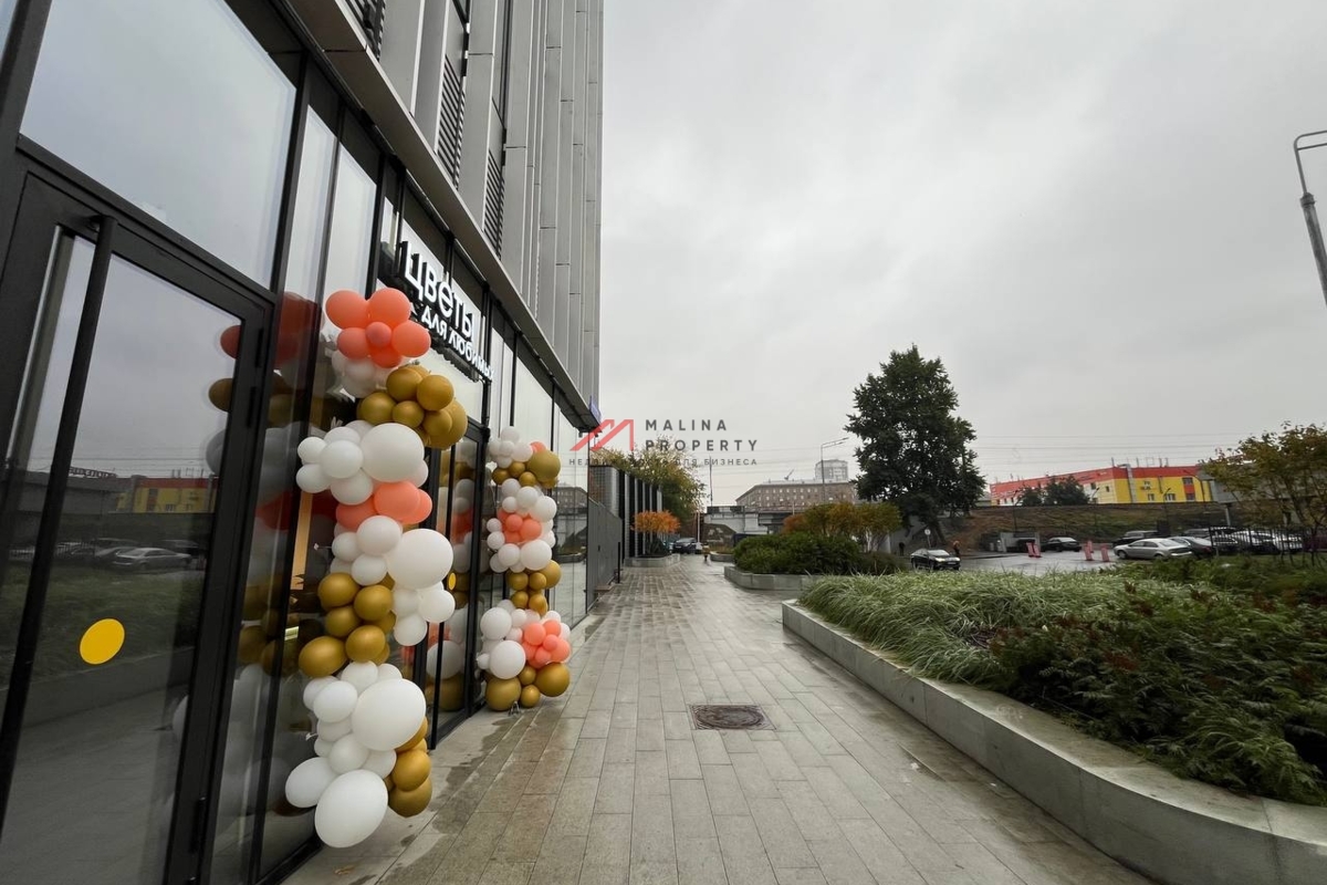 Продажа помещения с арендатором цветы в ЖК "Symphony34" 