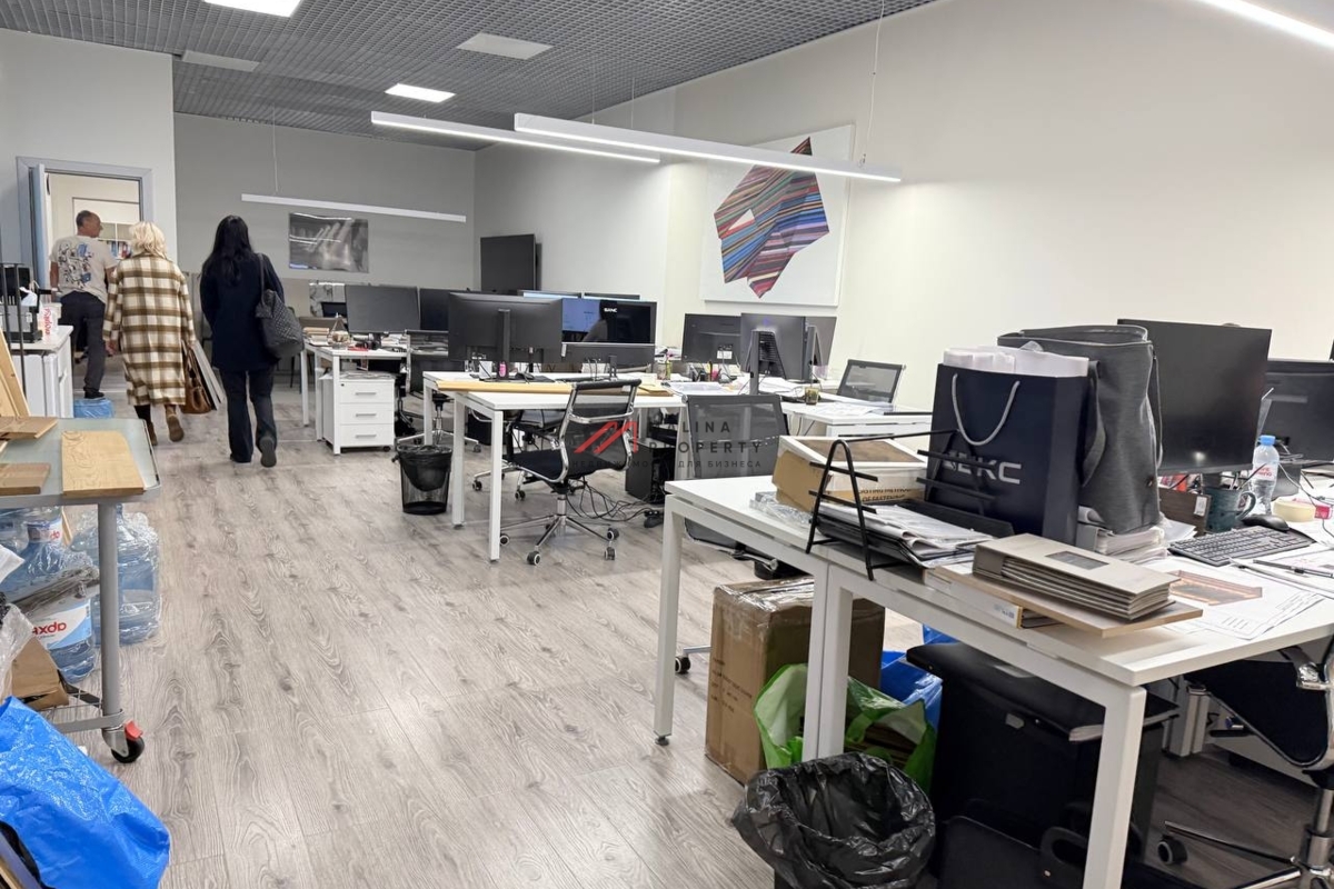 Продажа торгового помещения рядом с метро Октябрьская