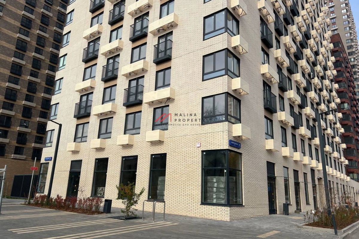 Продажа помещения на въезде в ЖК "Руставели 14"