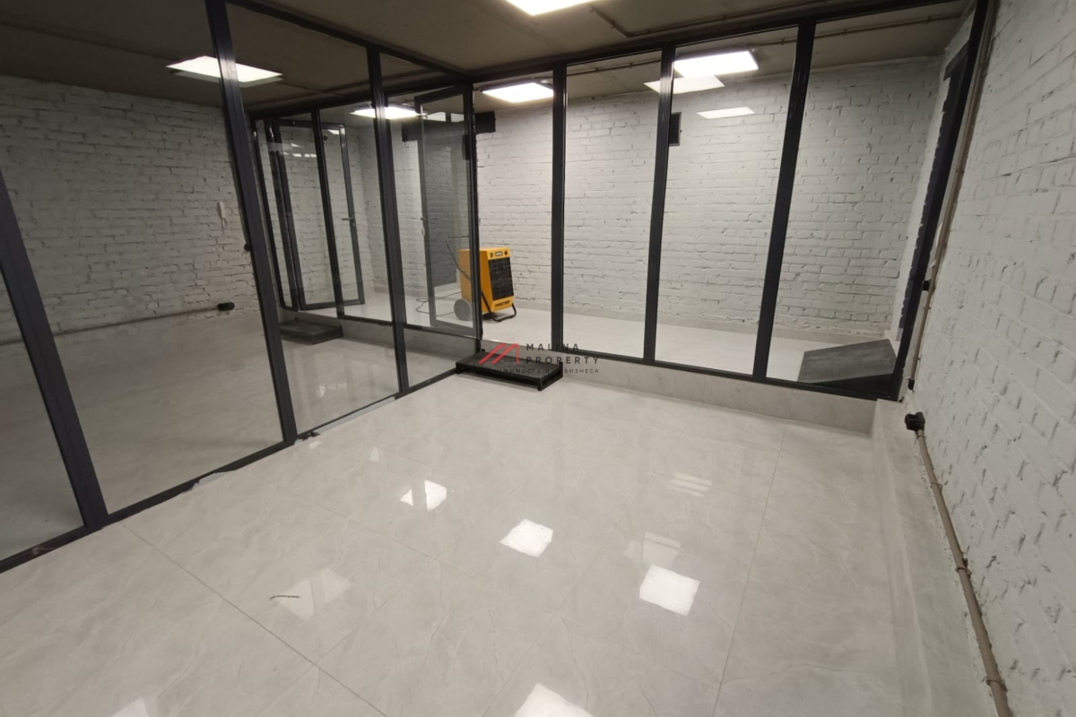 Продажа торгового помещения с арендаторами у метро Новаторская