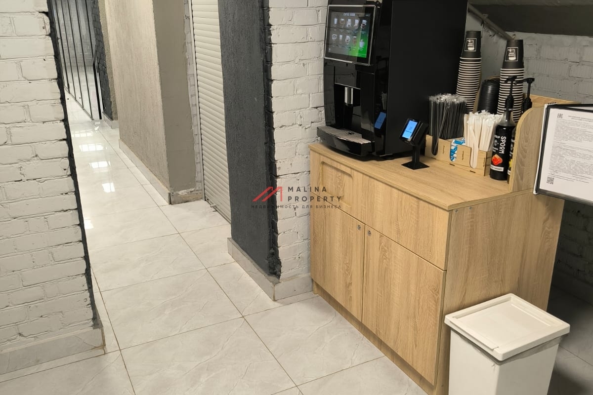 Продажа торгового помещения с арендаторами у метро Новаторская