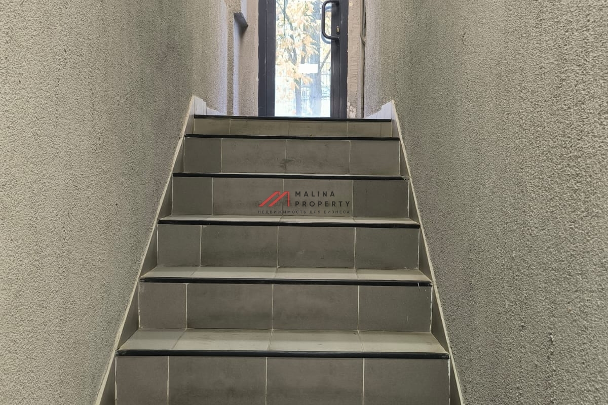 Продажа торгового помещения с арендаторами у метро Новаторская