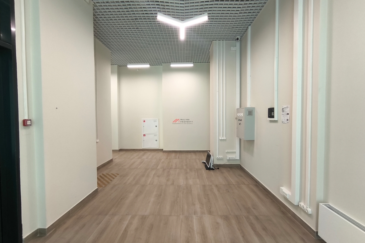 Продажа торгового помещения в новом доме