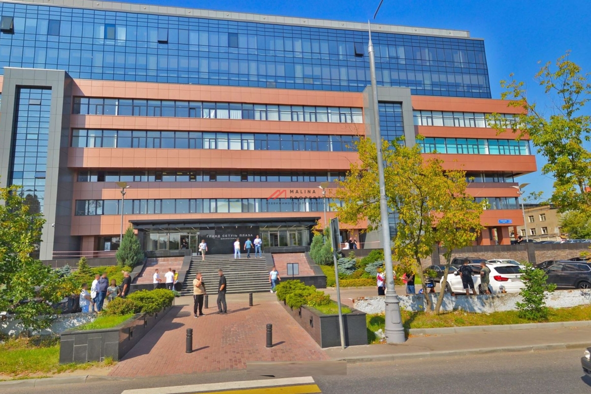 Продажа торгового помещения в бизнес центре «Grand Setun Plaza»