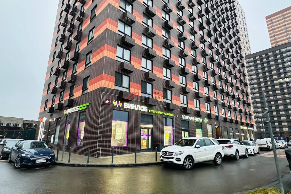 Продажа помещения с арендатором аптека "Ригла"