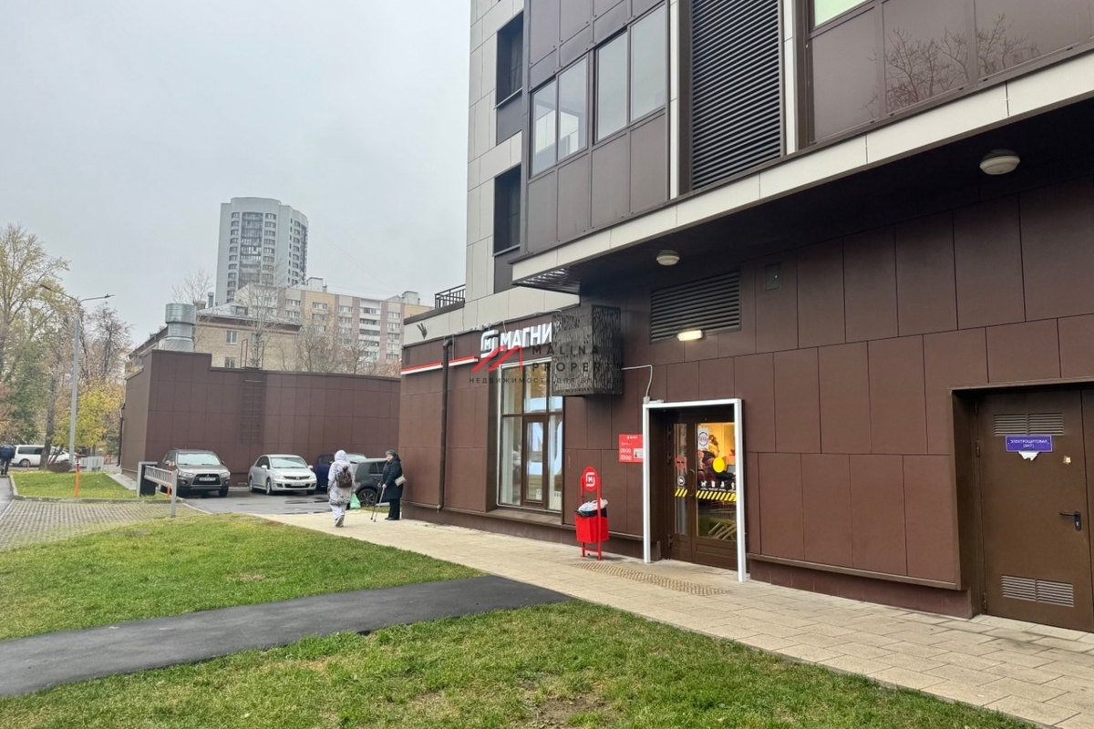 Продажа помещения с магазином Магнит в новом доме