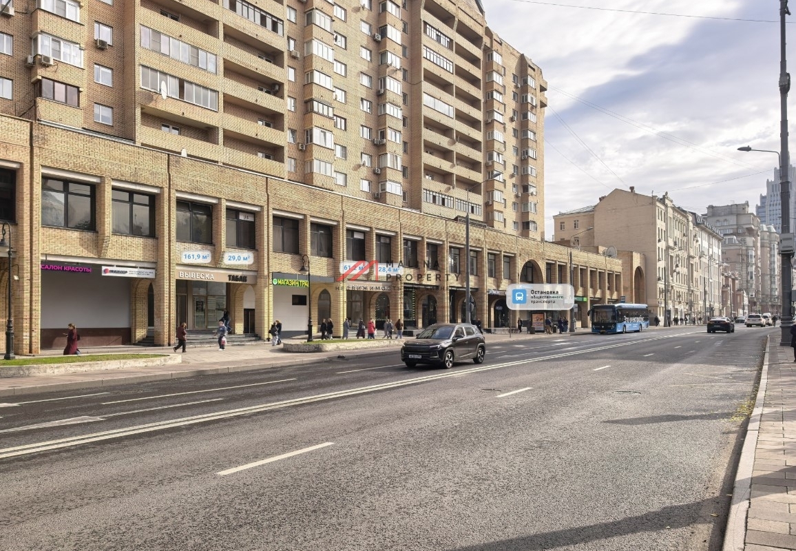 Продажа торгового помещения у метро Новослободская 