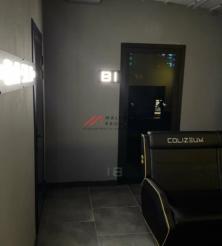 Продажа помещения с арендатором на Кастанаевской 