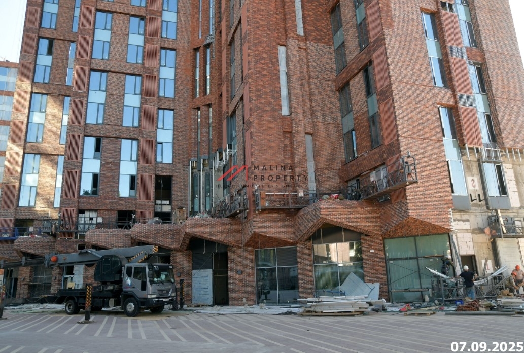 Продажа торгового помещения с арендатором в ЖК "Voxhall" 