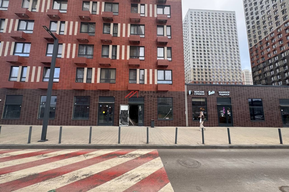 Продажа помещения с арендатором Дикси в ЖК Большая Очаковская 2