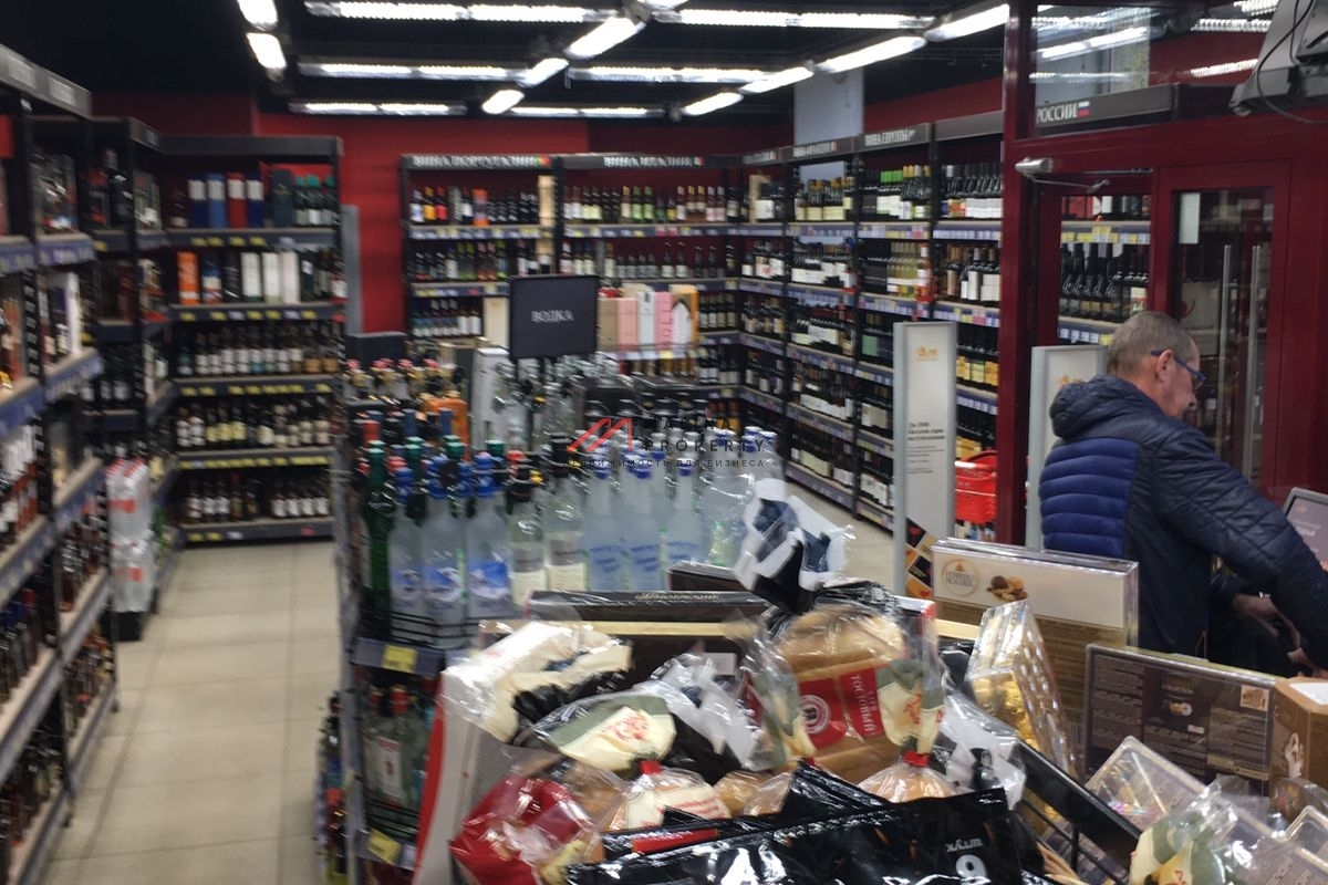 Продажа торгового помещения с арендатором Ароматный мир 