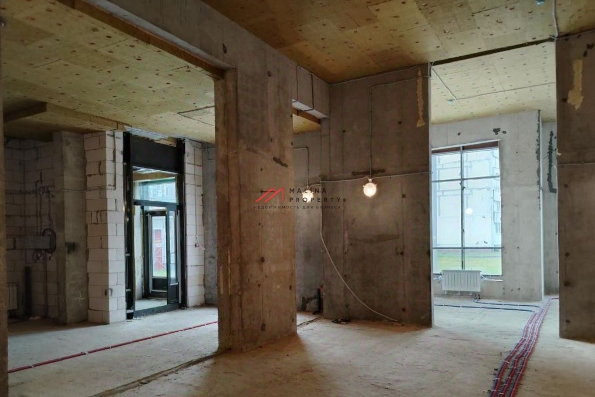 Аренда торгового помещения в новом доме на Яхромской