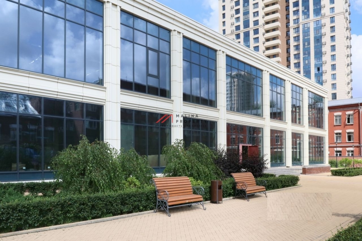 Продажа здания под фитнес в ЖК "Ренессанс" 