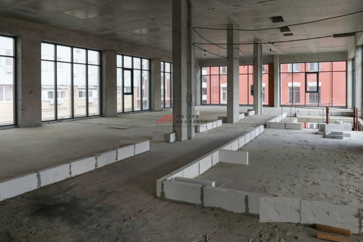 Продажа здания под фитнес в ЖК "Ренессанс" 