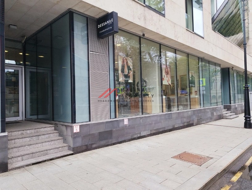 Продажа коммерческого помещения в Хамовниках