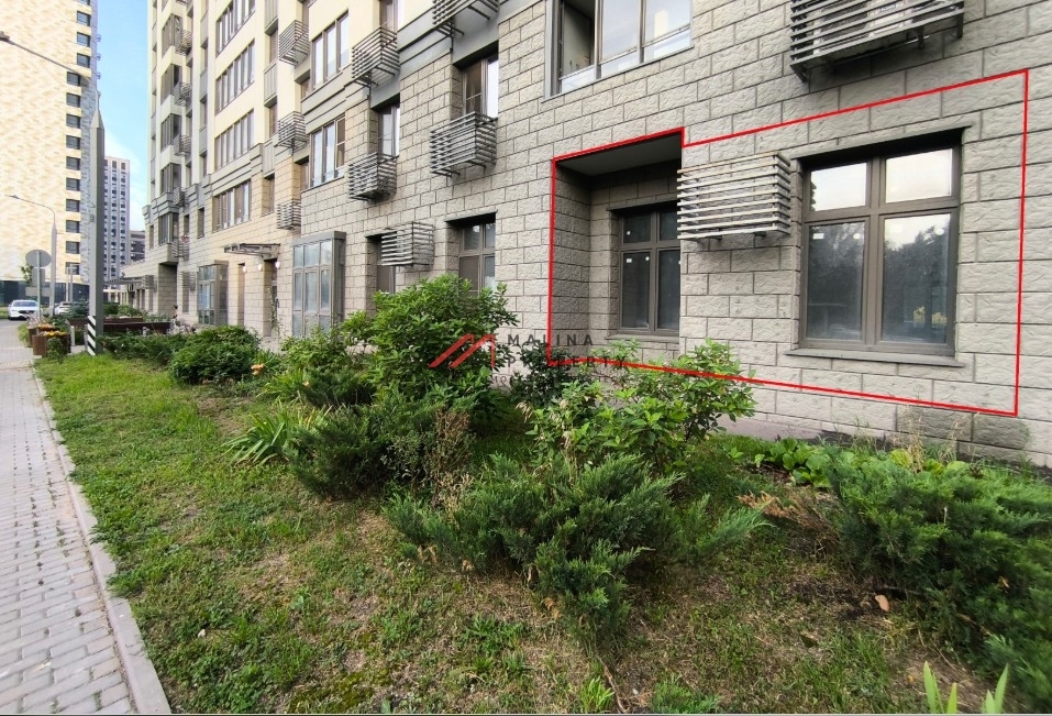 Продажа коммерческого помещения в новом жилом доме