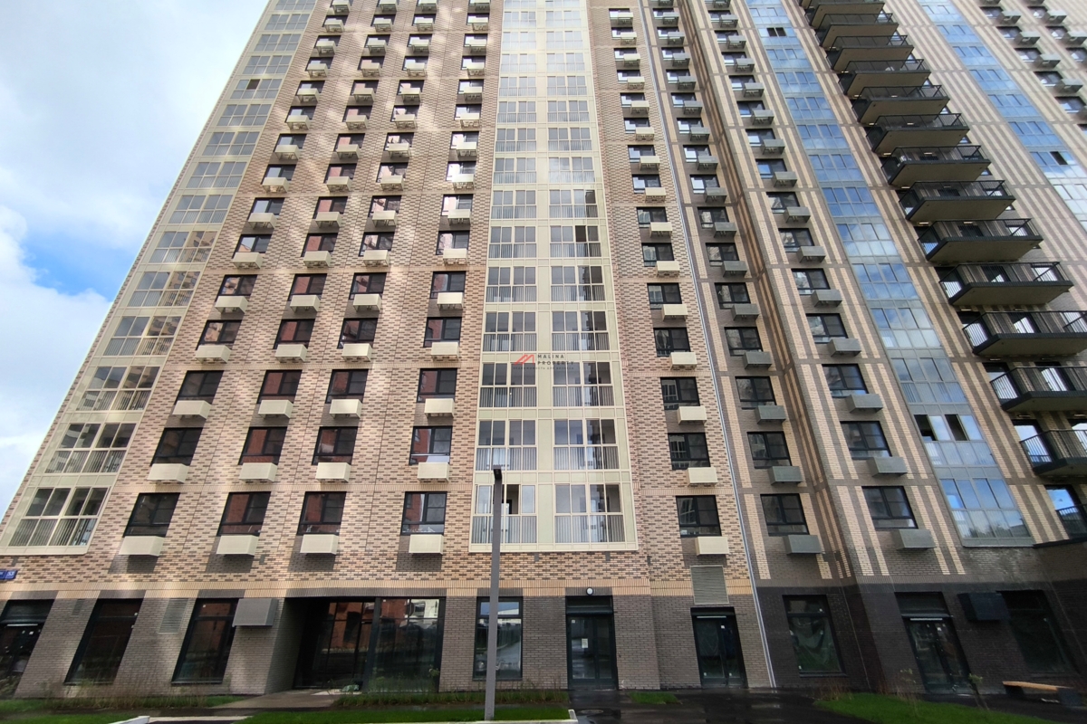 Продажа торгового помещения в новом доме