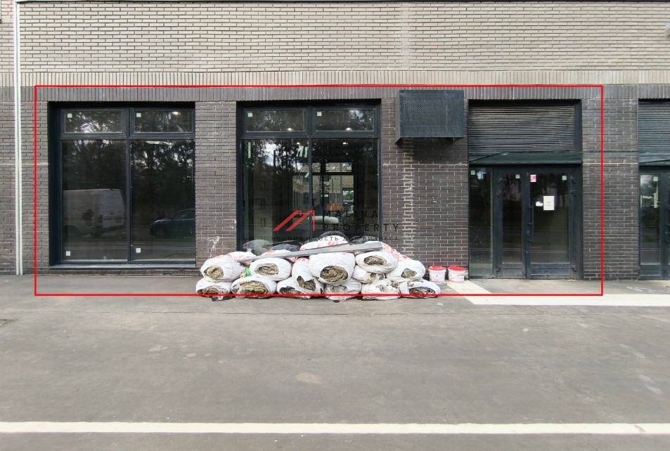 Продажа торгового помещения в новом доме