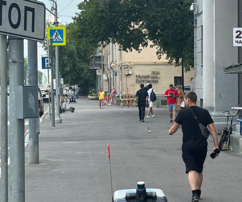 Торговое помещение с арендатором  в Хамовниках