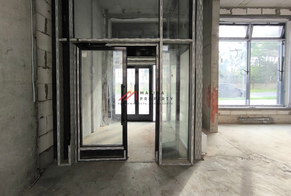 Продажа торгового помещения в новом доме