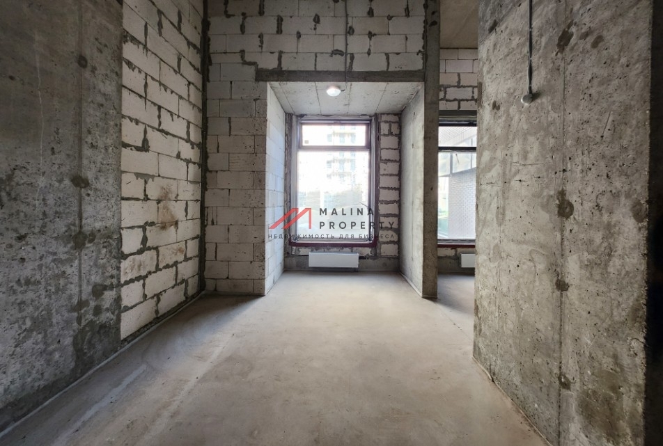 Продажа торгового помещения в новом доме