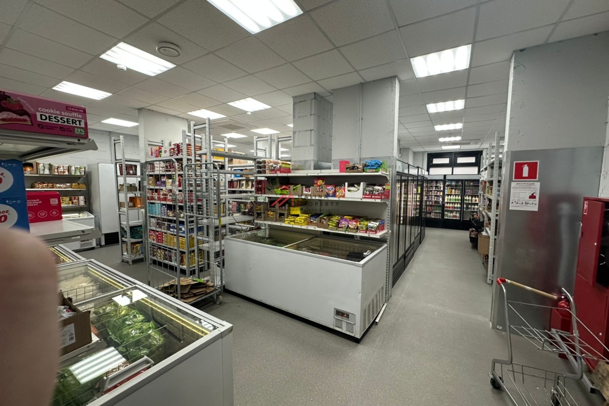 Продажа торгового помещения с арендатором Самокат 