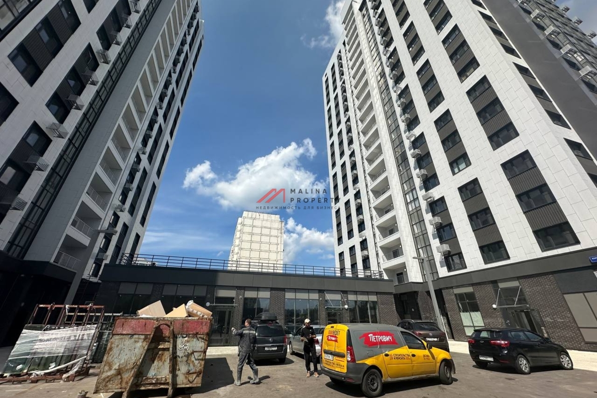 Аренда торгового помещения в новом доме на Яхромской