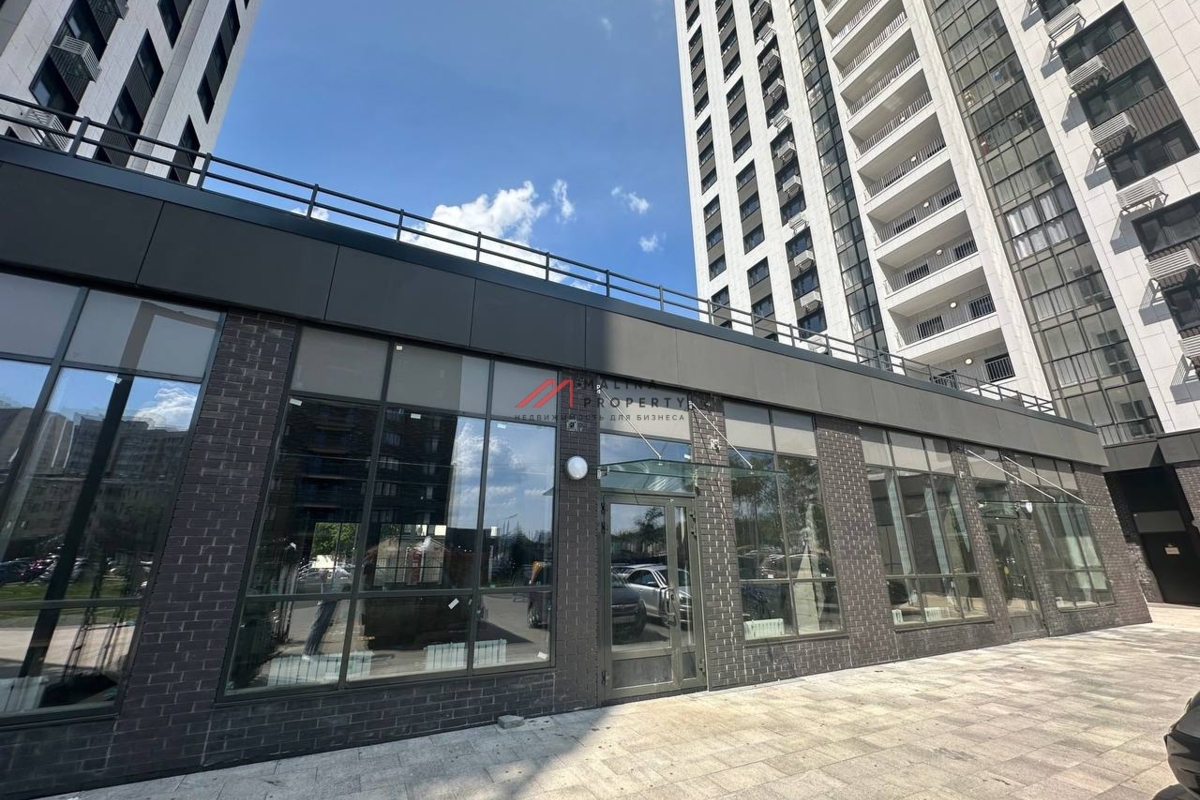 Аренда торгового помещения в новом доме на Яхромской