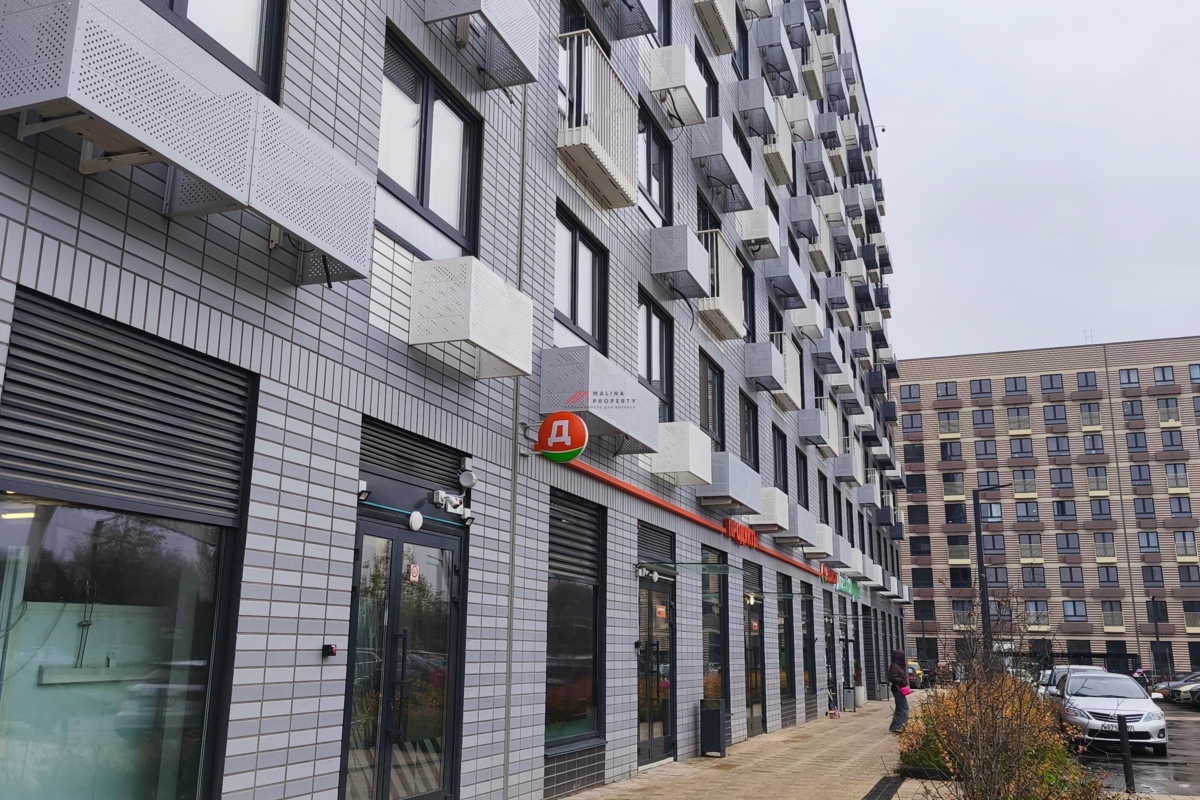 Продажа помещения с супермаркетом "Дикси" в ЖК Ильинские луга