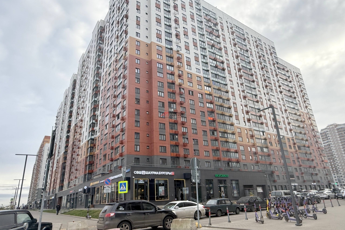 Продажа торгового помещения  в жилом комплексе Южная Битца