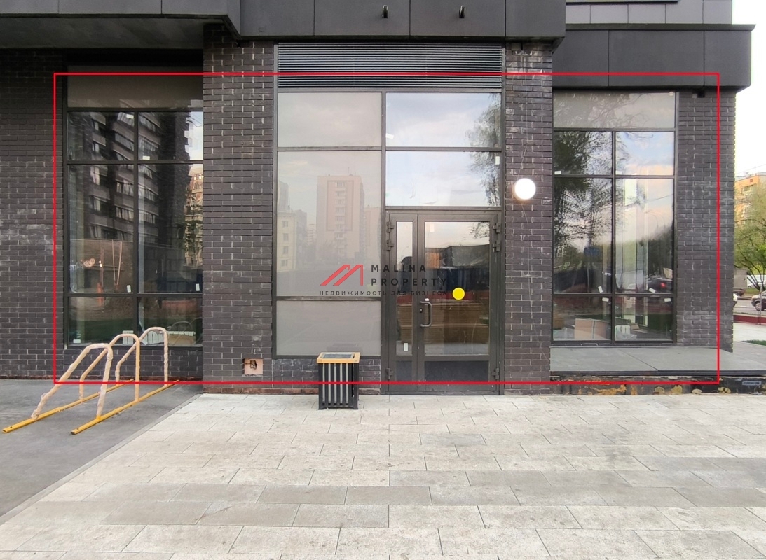 Аренда торгового помещения в новом доме на Яхромской