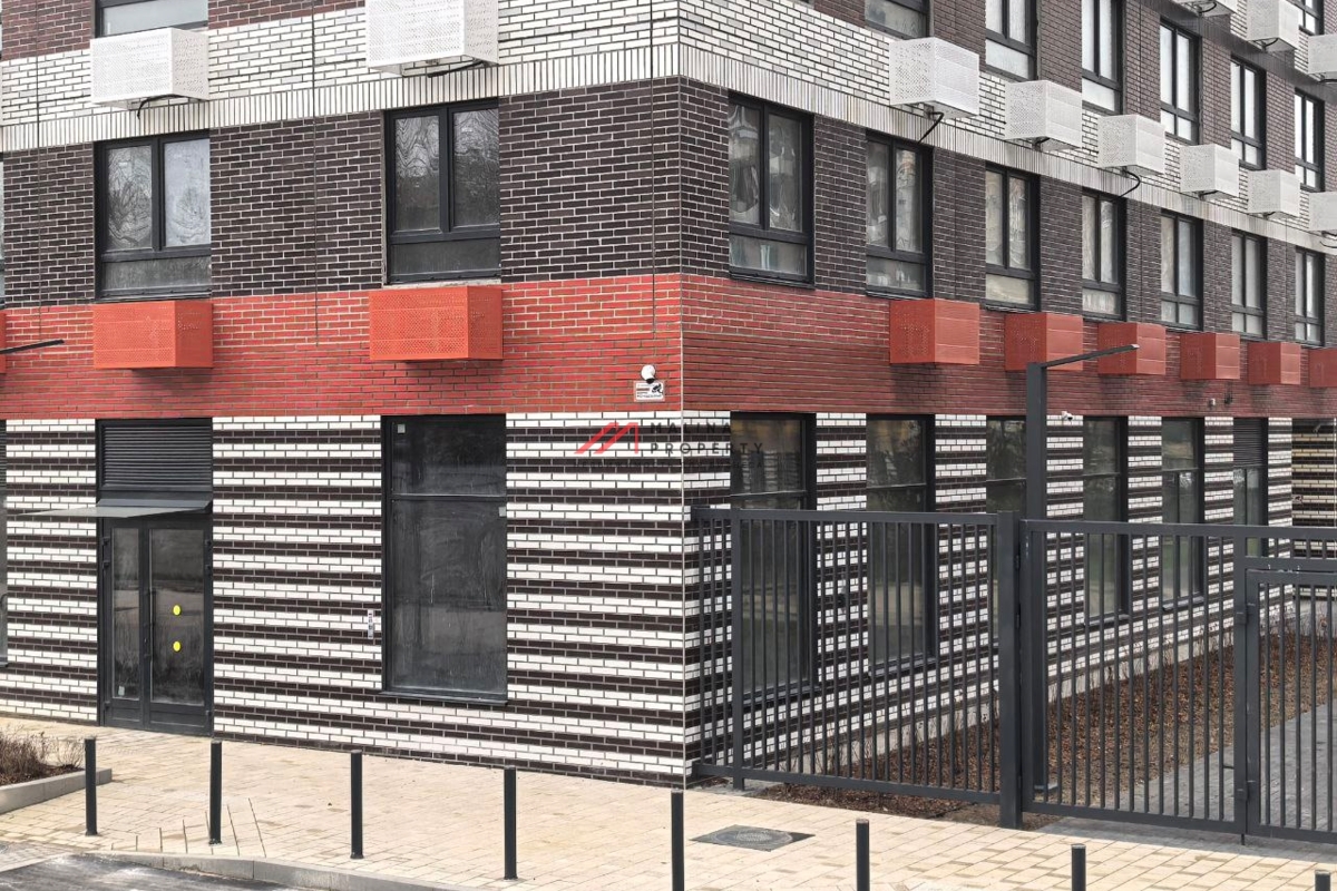 Продажа помещения в ЖК "Кузьминский Лес"