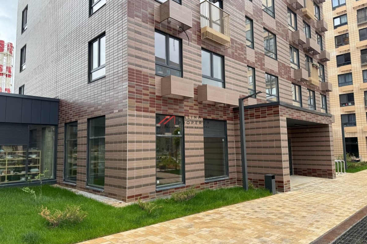 Продажа торгового помещения в ЖК "Ильинские луга" 