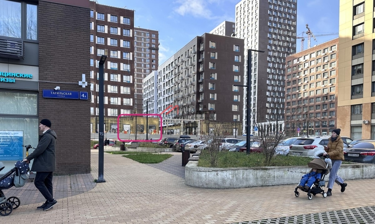 Продажа торгового помещения в ЖК "Сиреневый парк" 