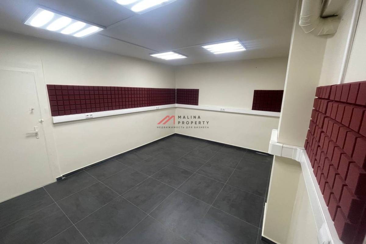 Аренда торгового помещения на Новослободской.