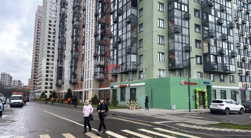 Продажа торгового помещения с супермаркетом  "Пятерочка"