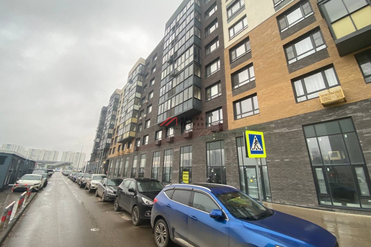 Продажа торгового помещения в новостройке 