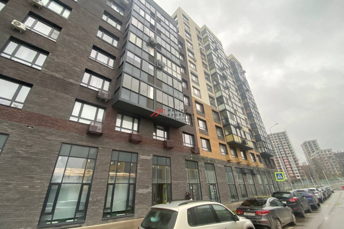 Продажа торгового помещения в новостройке 