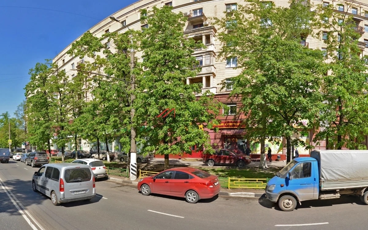 Продажа помещения с арендатором Ароматный мир 